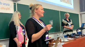 6GESS researcher Mariella Särestöniemi from the University of Oulu receiving an award at the eHealth2024 conference for her contributions to digital healthcare and wireless diagnostics.